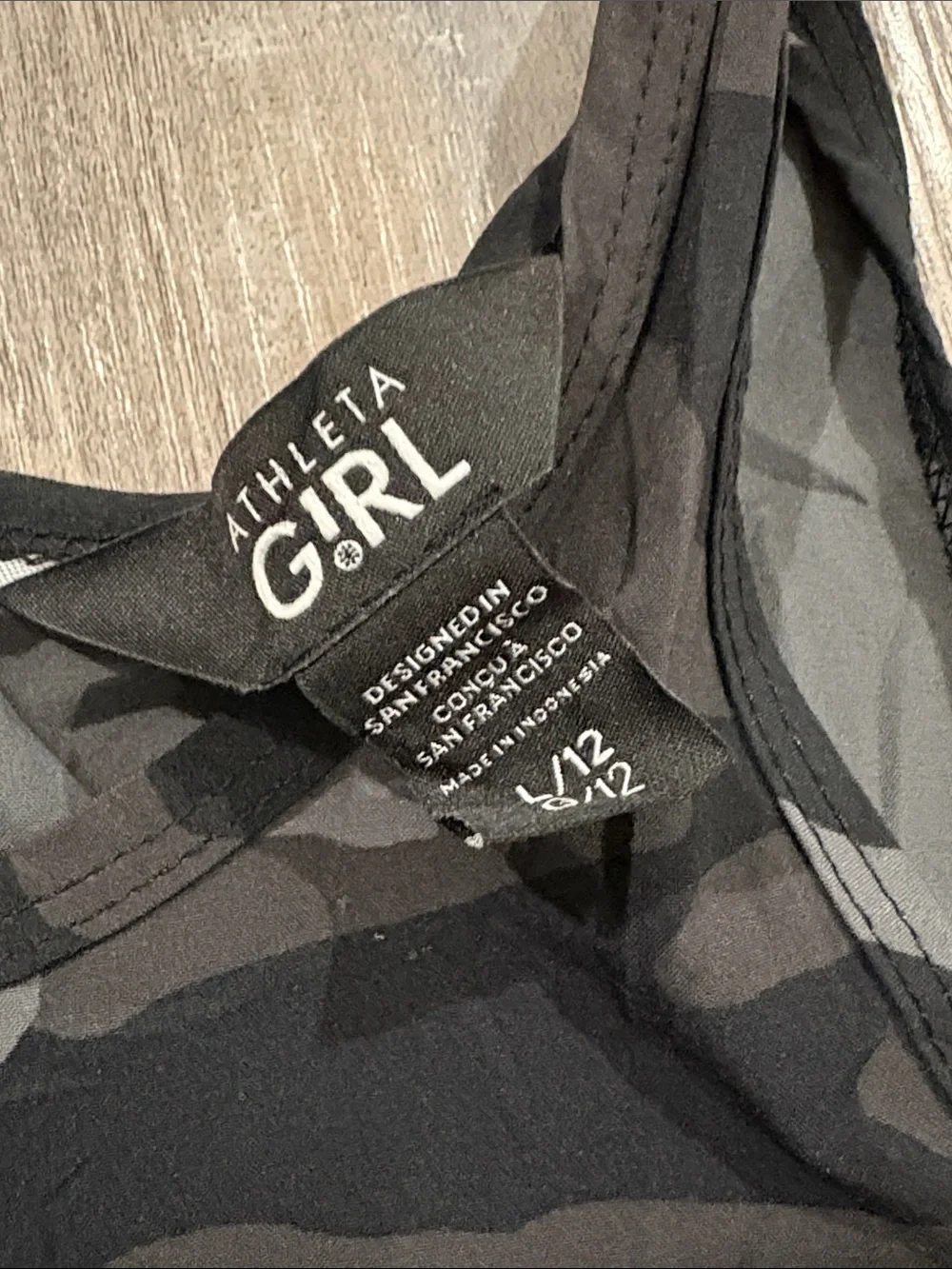 Athleta Girl Camo On the Go Romper size 12 - Picture 11 of 12